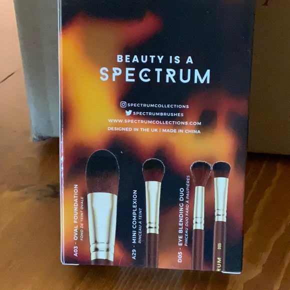 Pantherine 3 Piece Makeup Brush Set - Picture 5 of 5